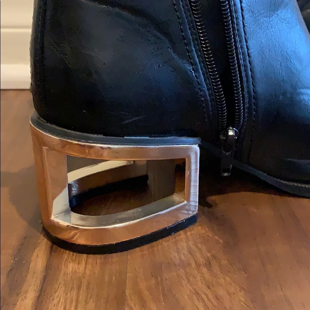 ⚡️SALE⚡️ SOLD OUT Ankle boots - Picture 2 of 5